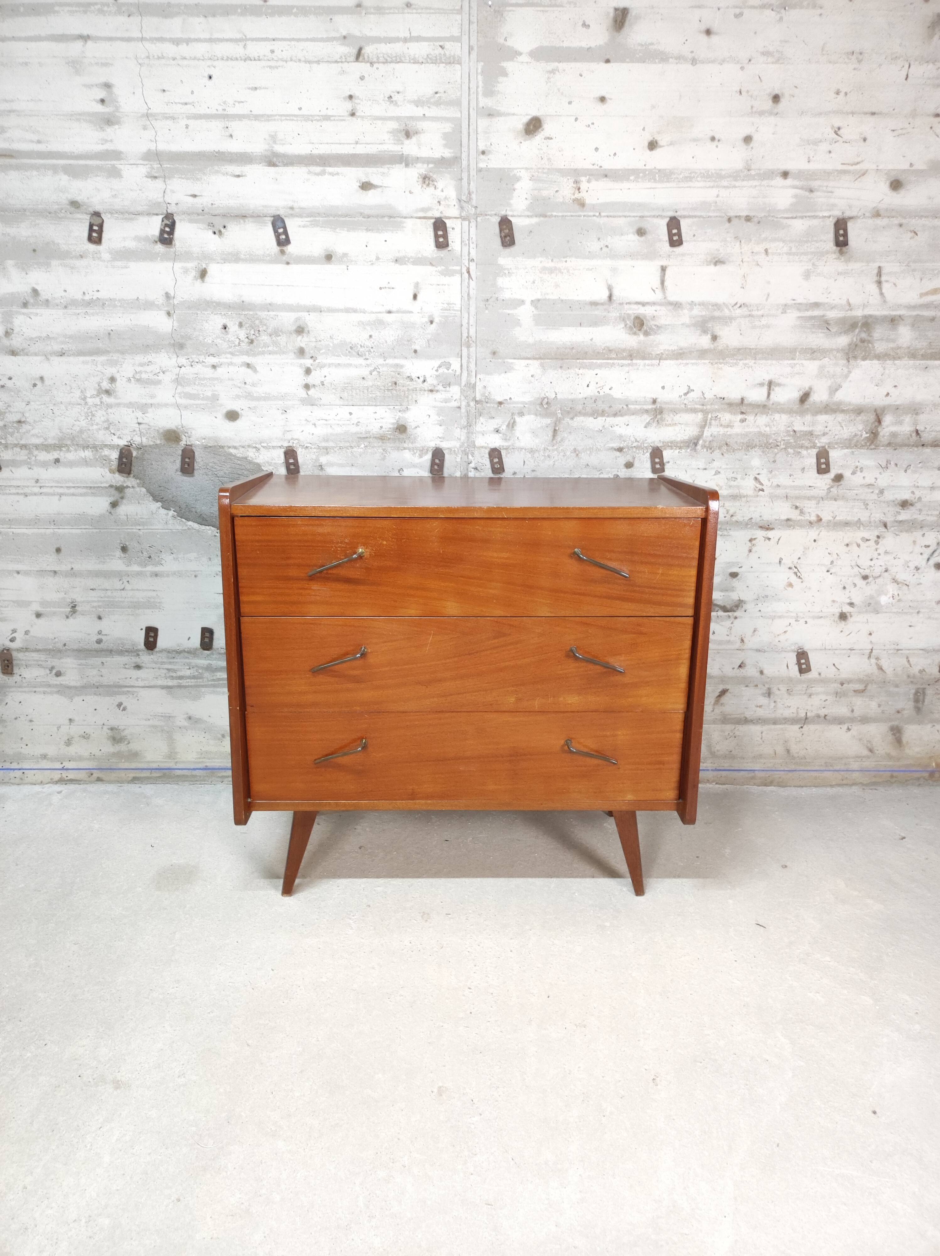 Vintage chest of drawers