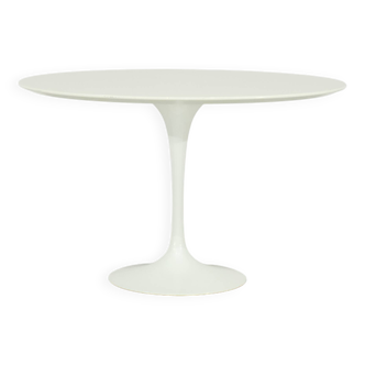 Table Tulip mélaminée blanche par Eero Saarinen pour Knoll Studio – 1990s