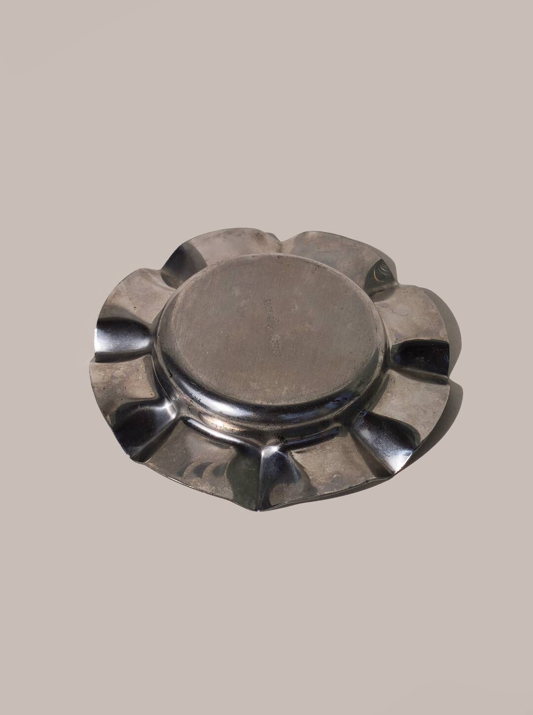 Cendrier ondulé inox