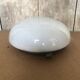 Plafonnier, applique rond vintage en verre opalin