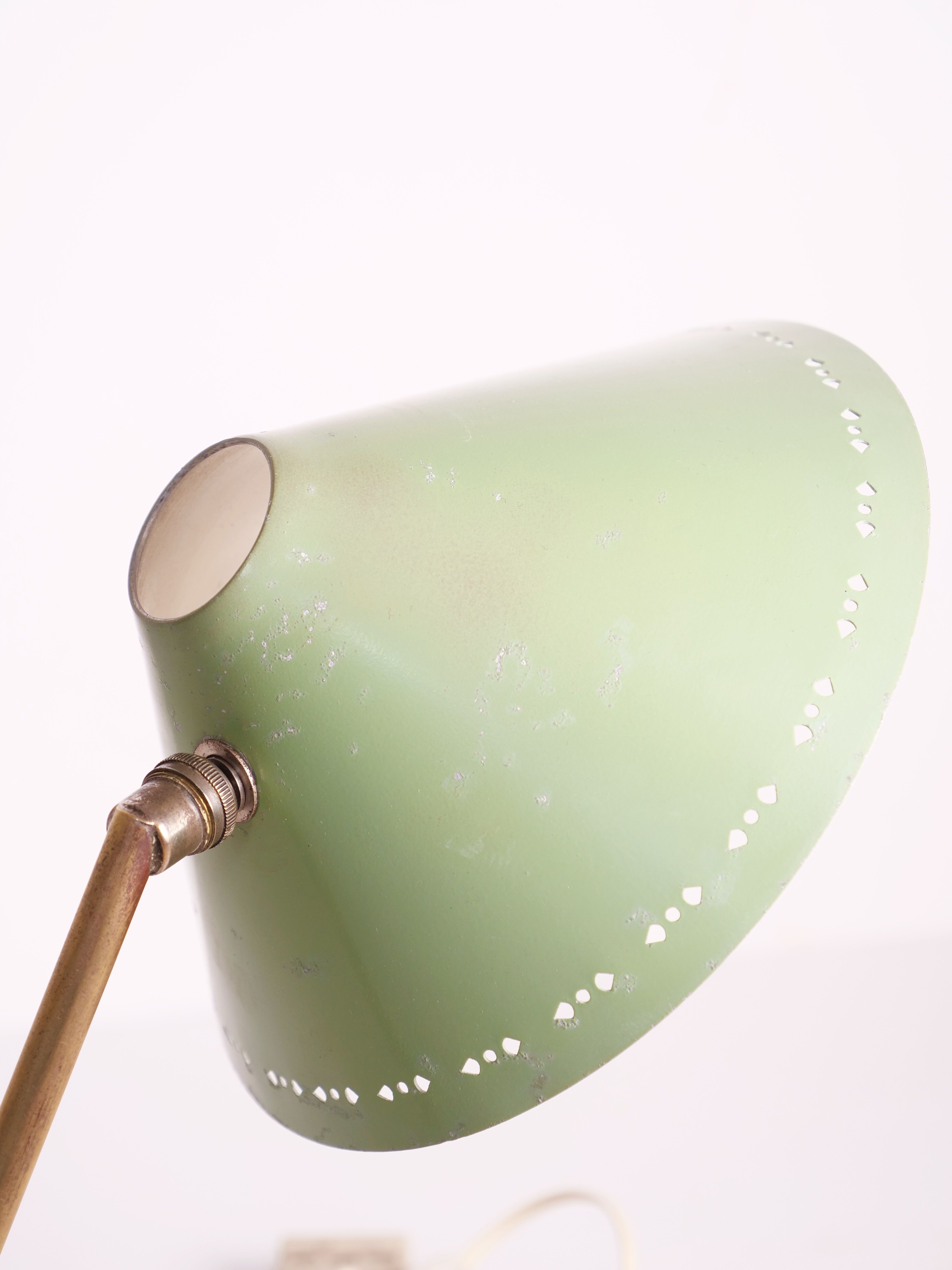 Lampe cocotte pinocchio laiton et acier laqué vert