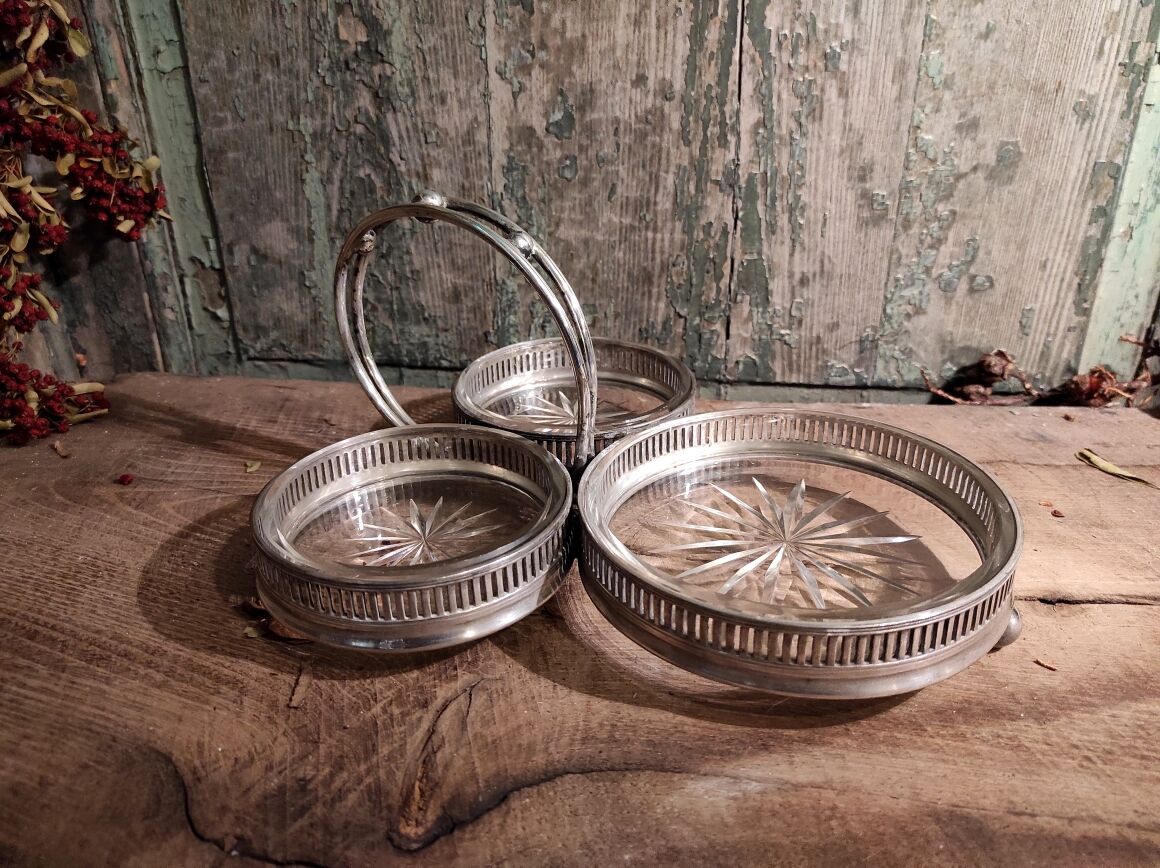 Antique German Silverplate Snack Tray by B. Bohrmann, Frankfurt, 1887-1899