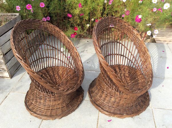 Fauteuils corbeille en osier