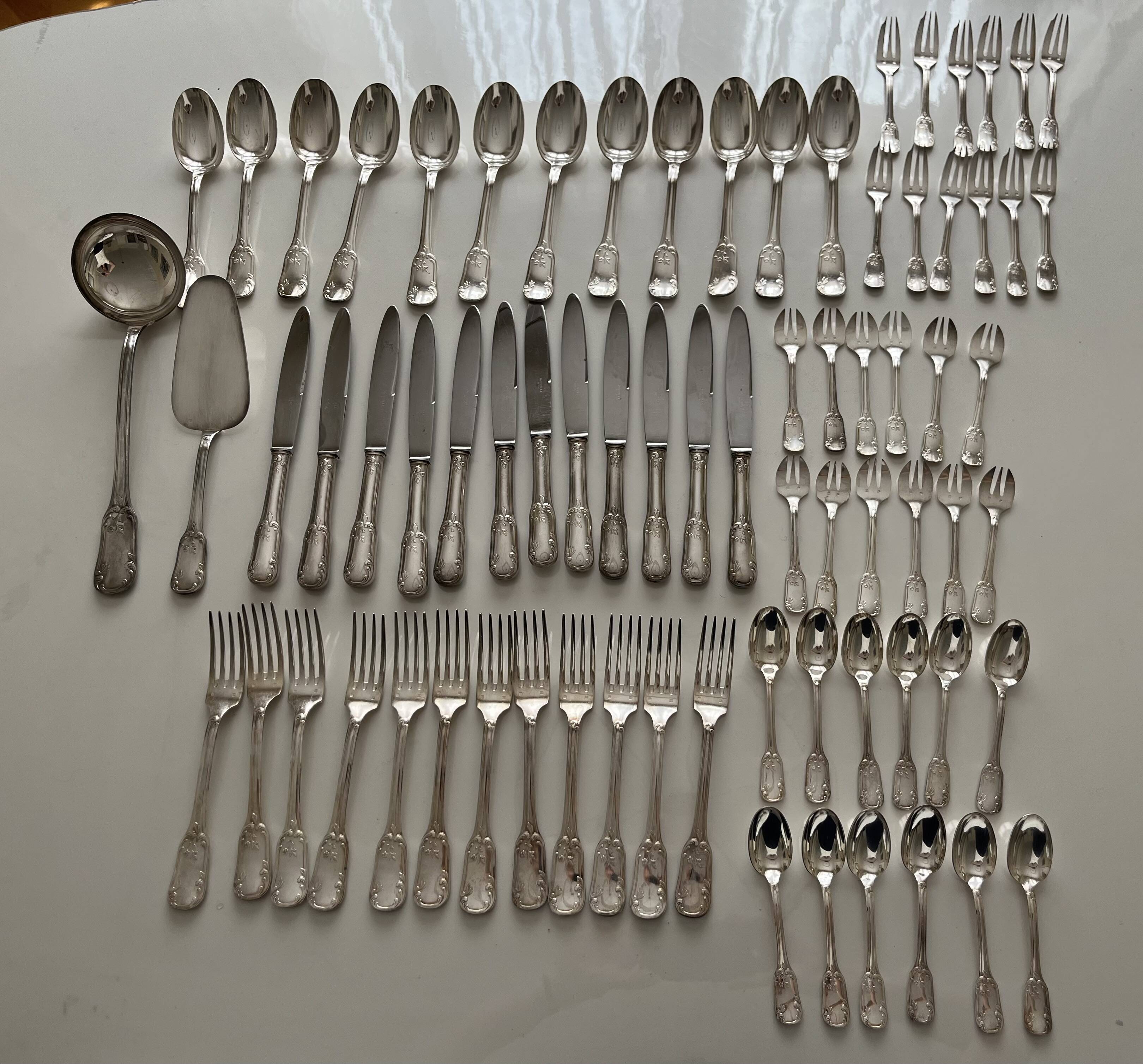 Silver-plated cutlery set - 74 pieces - complete service