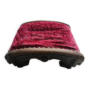 Repose pied ou prie dieu - velours rouge