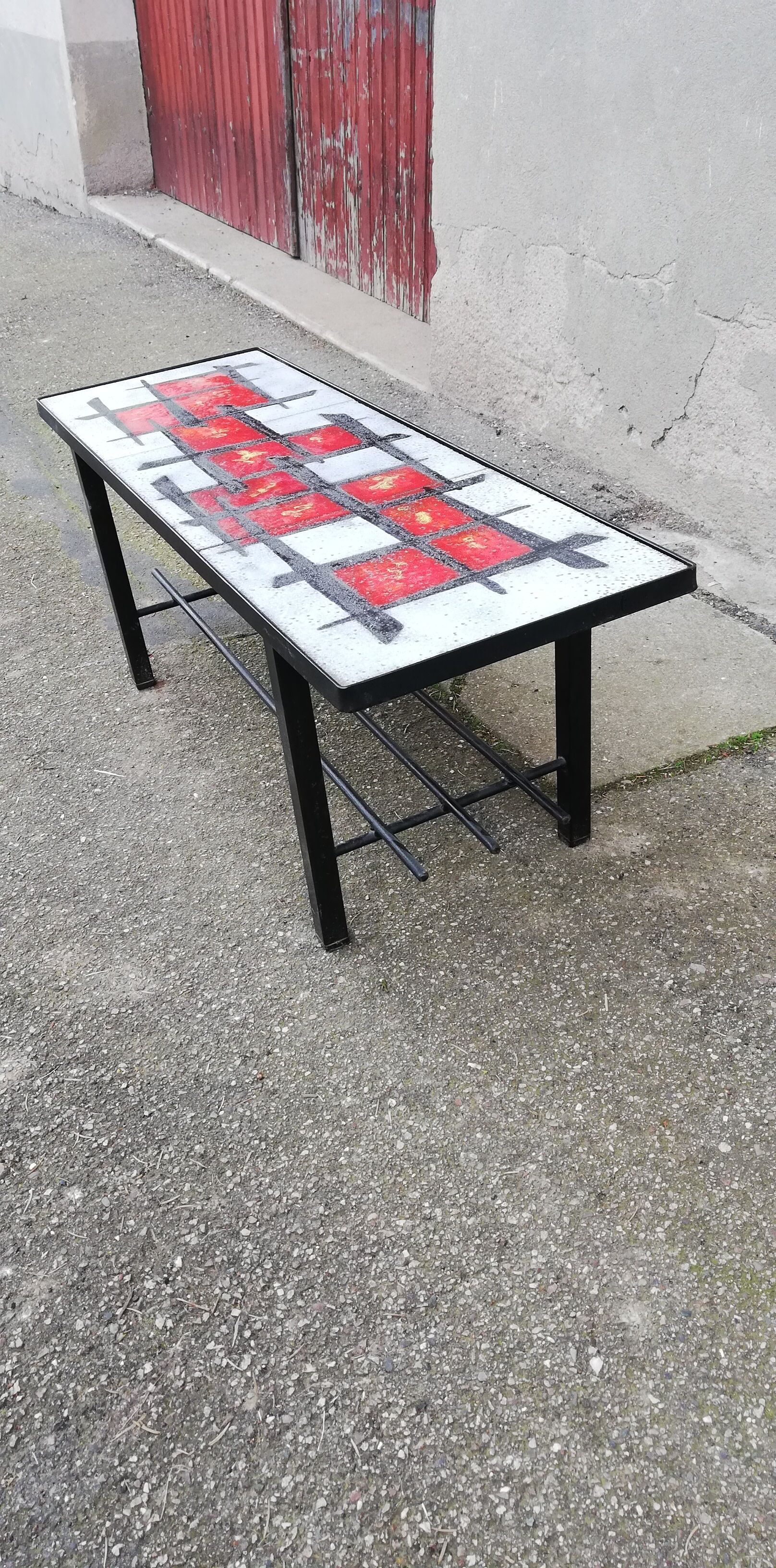 Vintage coffee table metal and lava stone