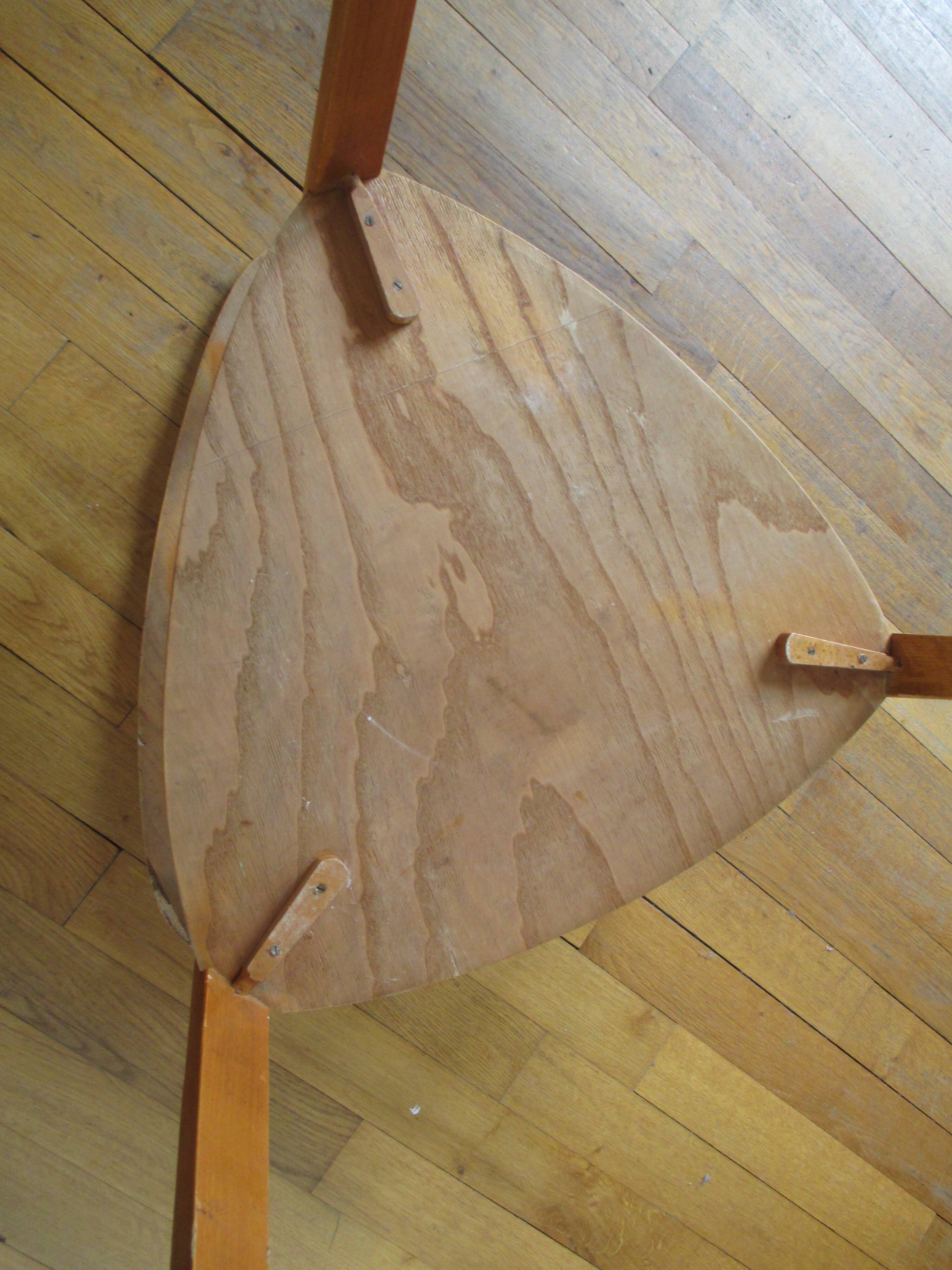 Bow Wood Steiner 1950 vintage table