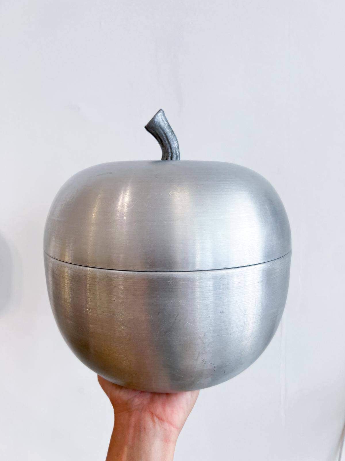 Vintage "apple" ice bucket - brushed metal Italy