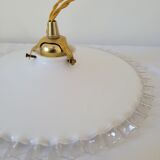 Serrated opaline suspension