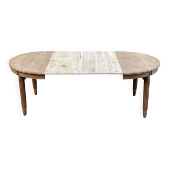 Renovated round Art Deco dining table, extendable, made of solid oak, 213cm.