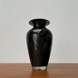 Postmodern black art glass vase by Hans Jürgen Richartz for the Richartz art collection, 1980s.