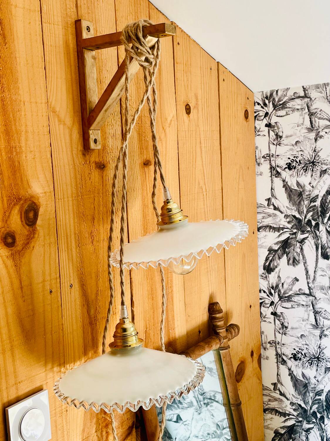 Pair of lace-edged opaline portable lamps with cord wire