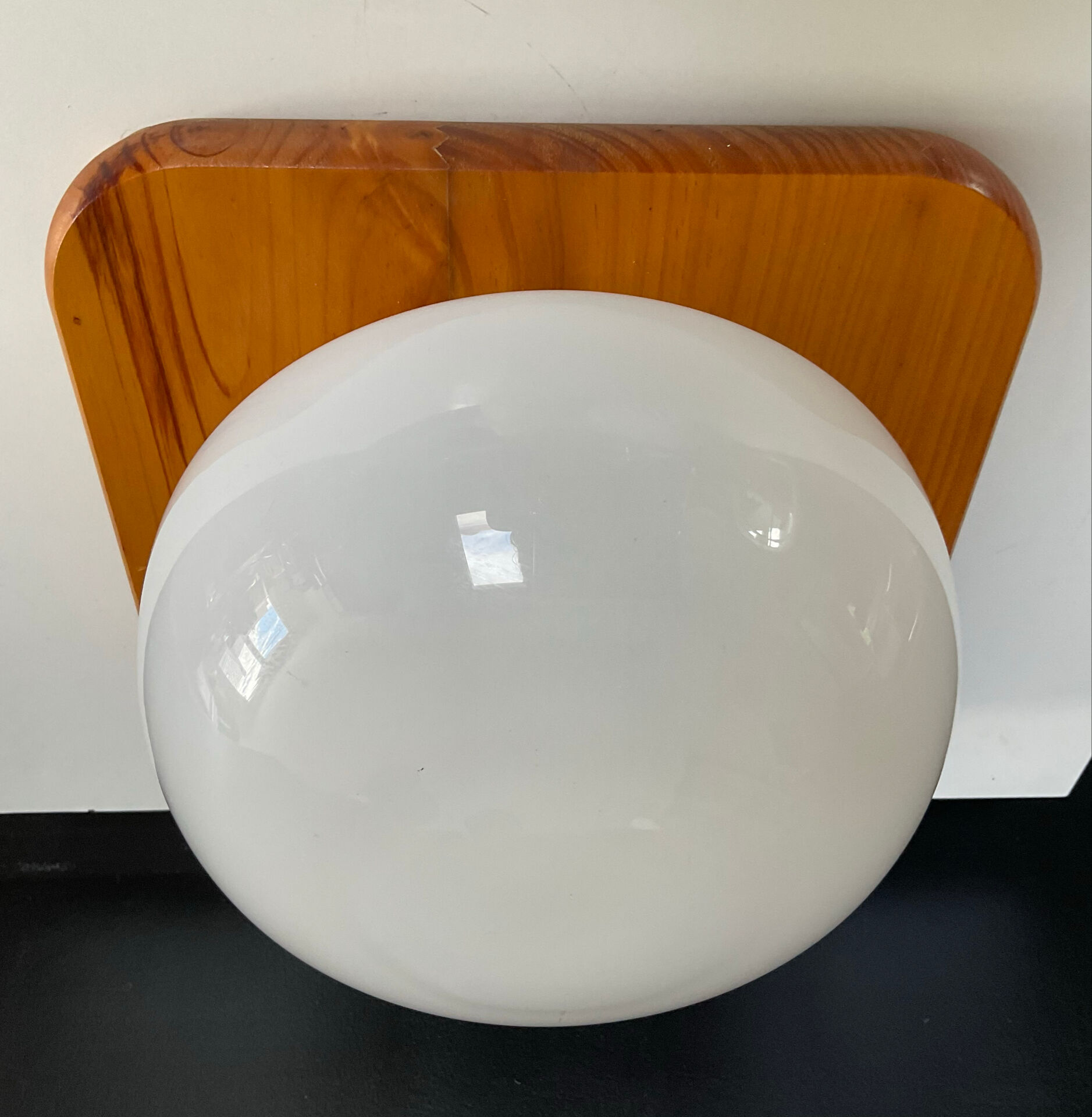 Vintage wall or ceiling light in pine and opaline.