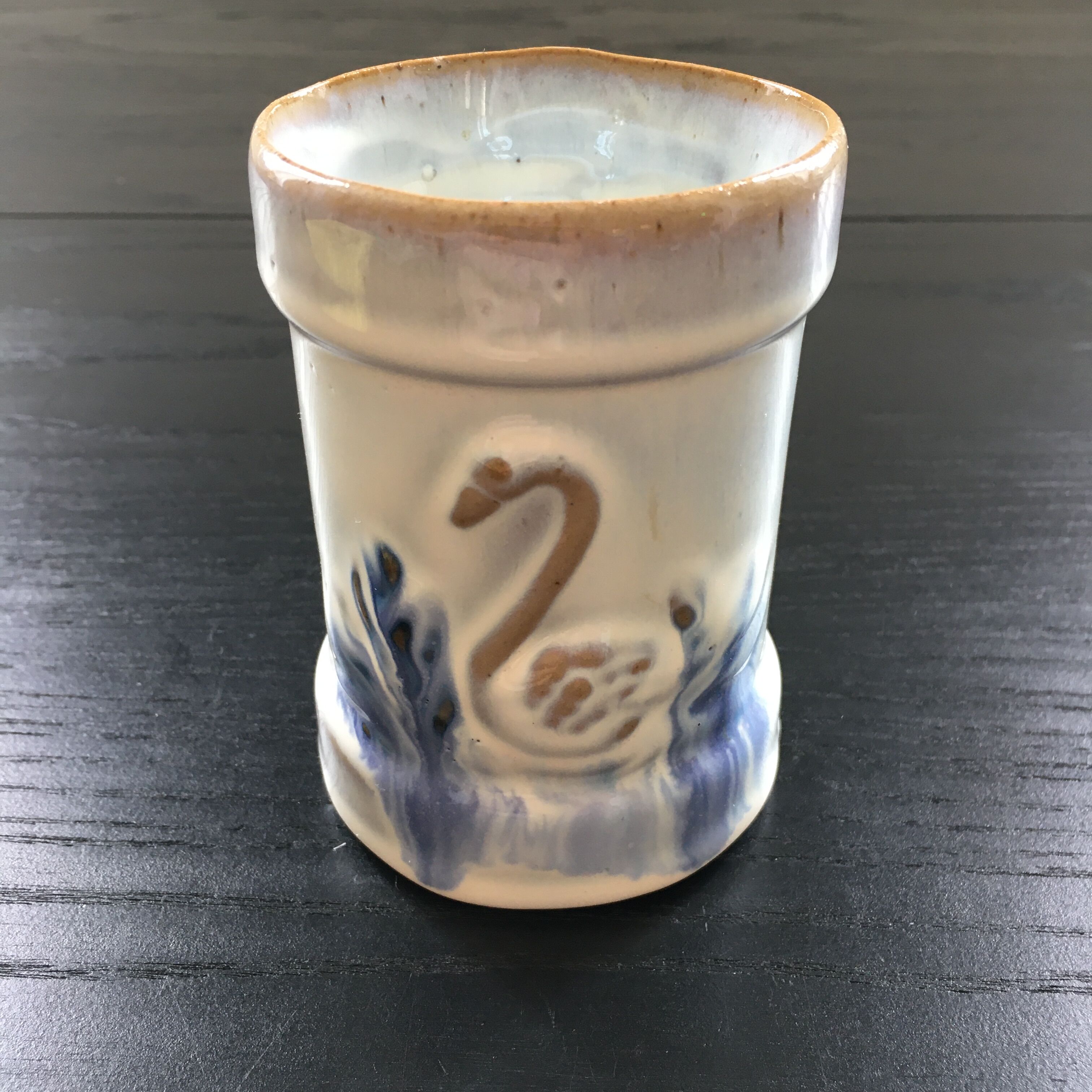 Pencil pot swan decoration