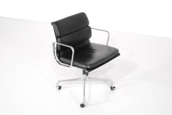 Fauteuil Soft Pad '' EA 207 '' Charles Ray Eames, États-Unis, 1969.