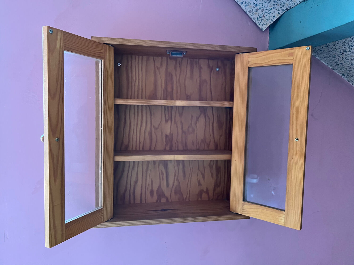Vitrine en bois