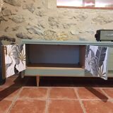 sideboard