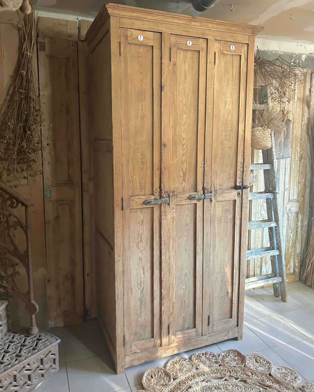 Antique wooden workshop locker with 3 doors