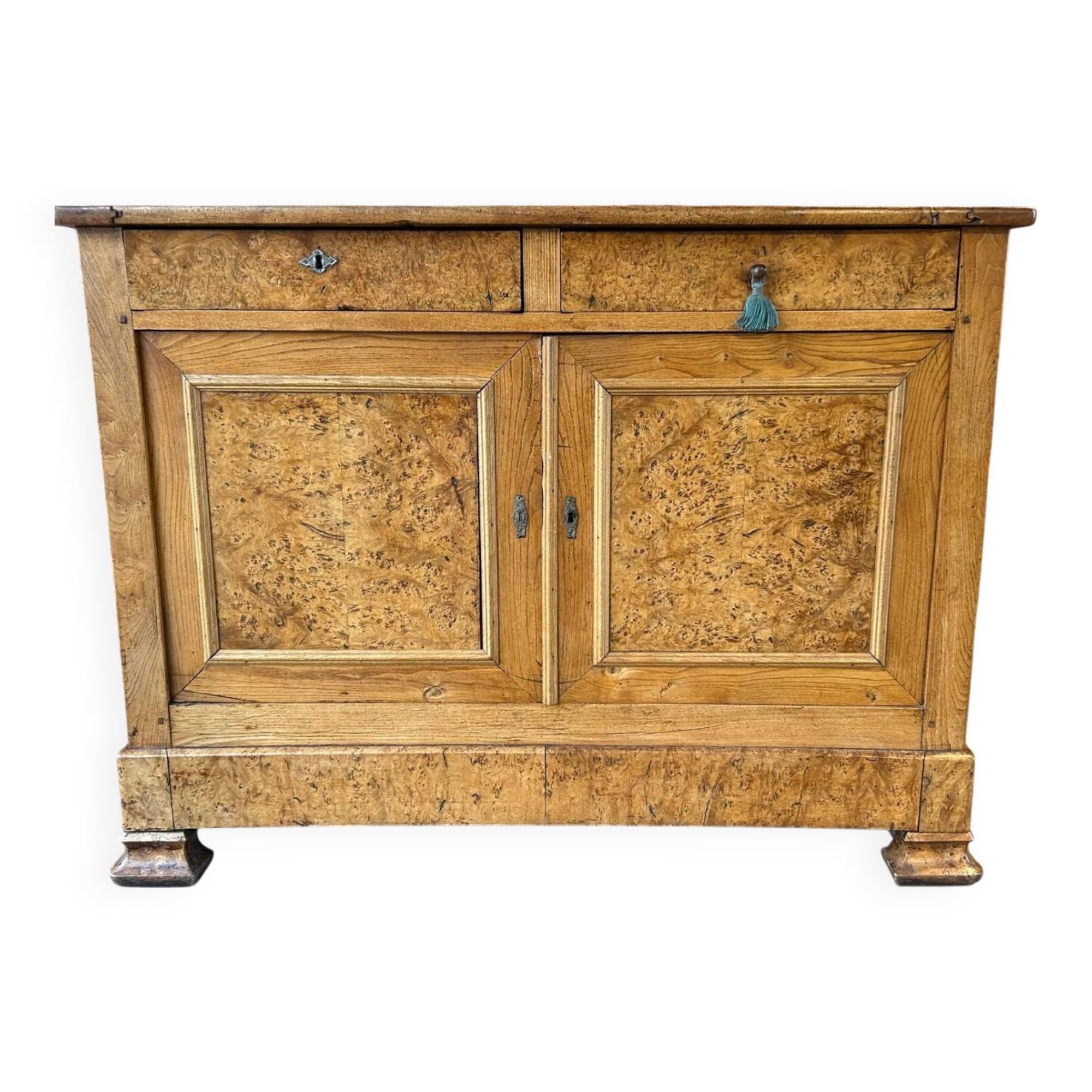 Buffet in elm veneer