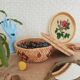 Round raffia box - vintage