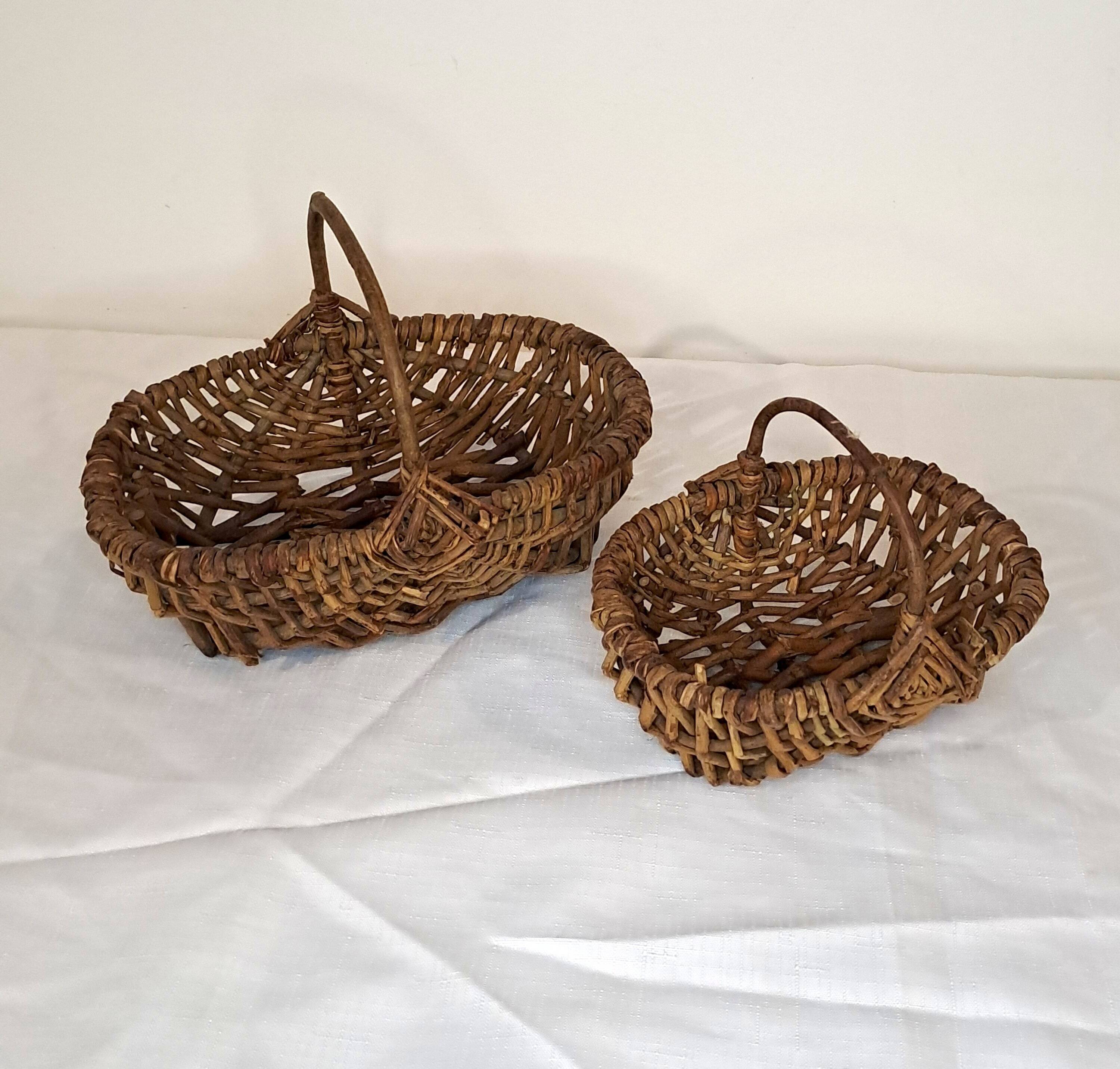 Duo of small rustic rattan baskets – Natural spirit & country decor