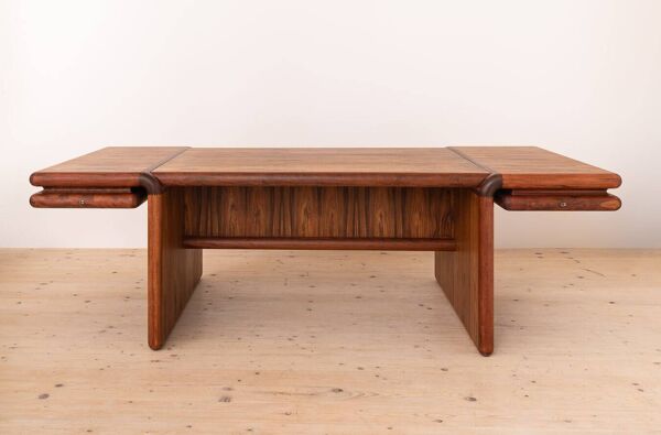 Bureau exécutif danois par Dyrlund attribué à Jensen & Valeur