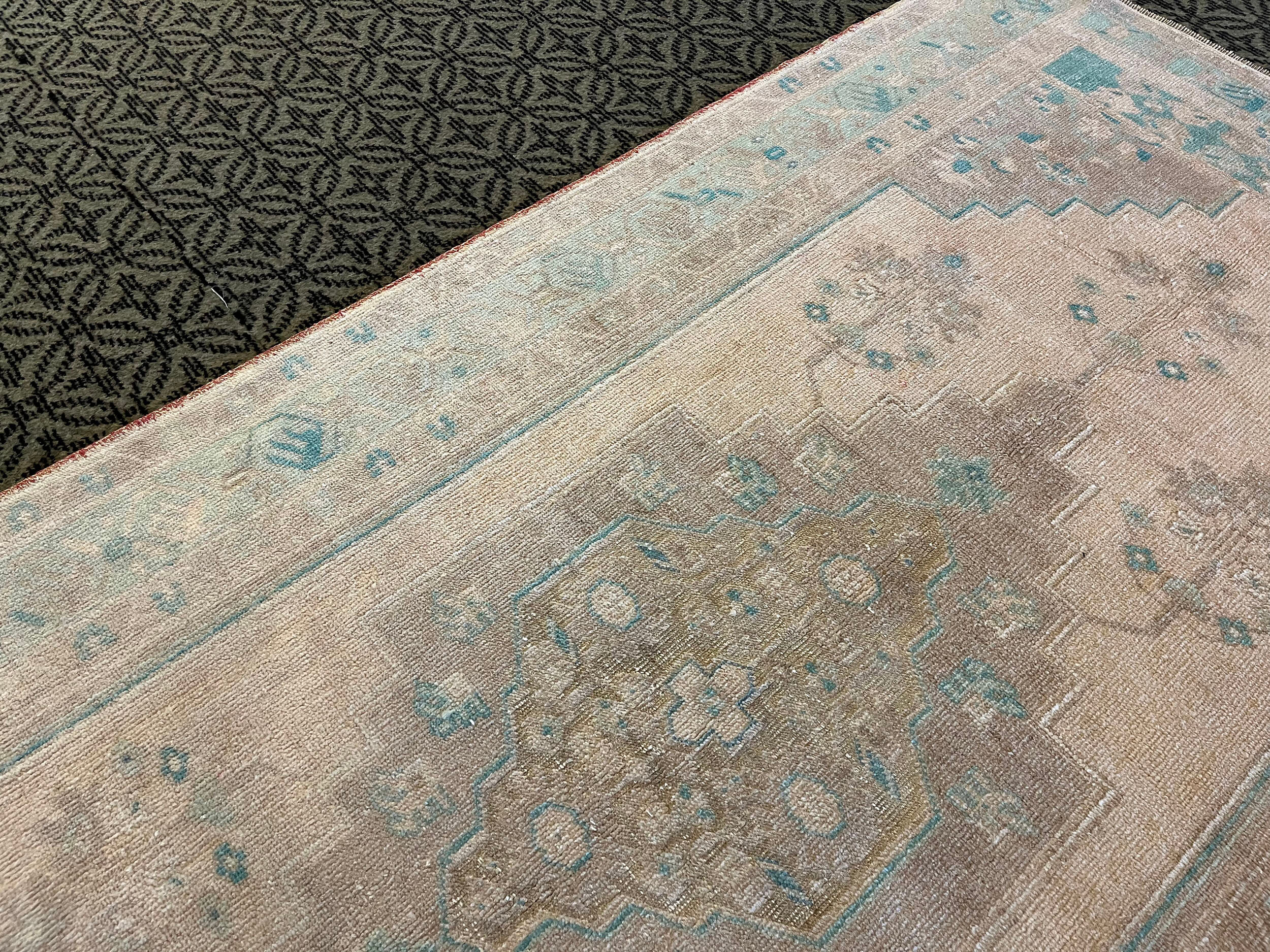 Handmade Pastel Beige Turquoise Area Rug 122x242cm