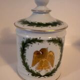 Porcelain pot in the colors of Napoleon with lid