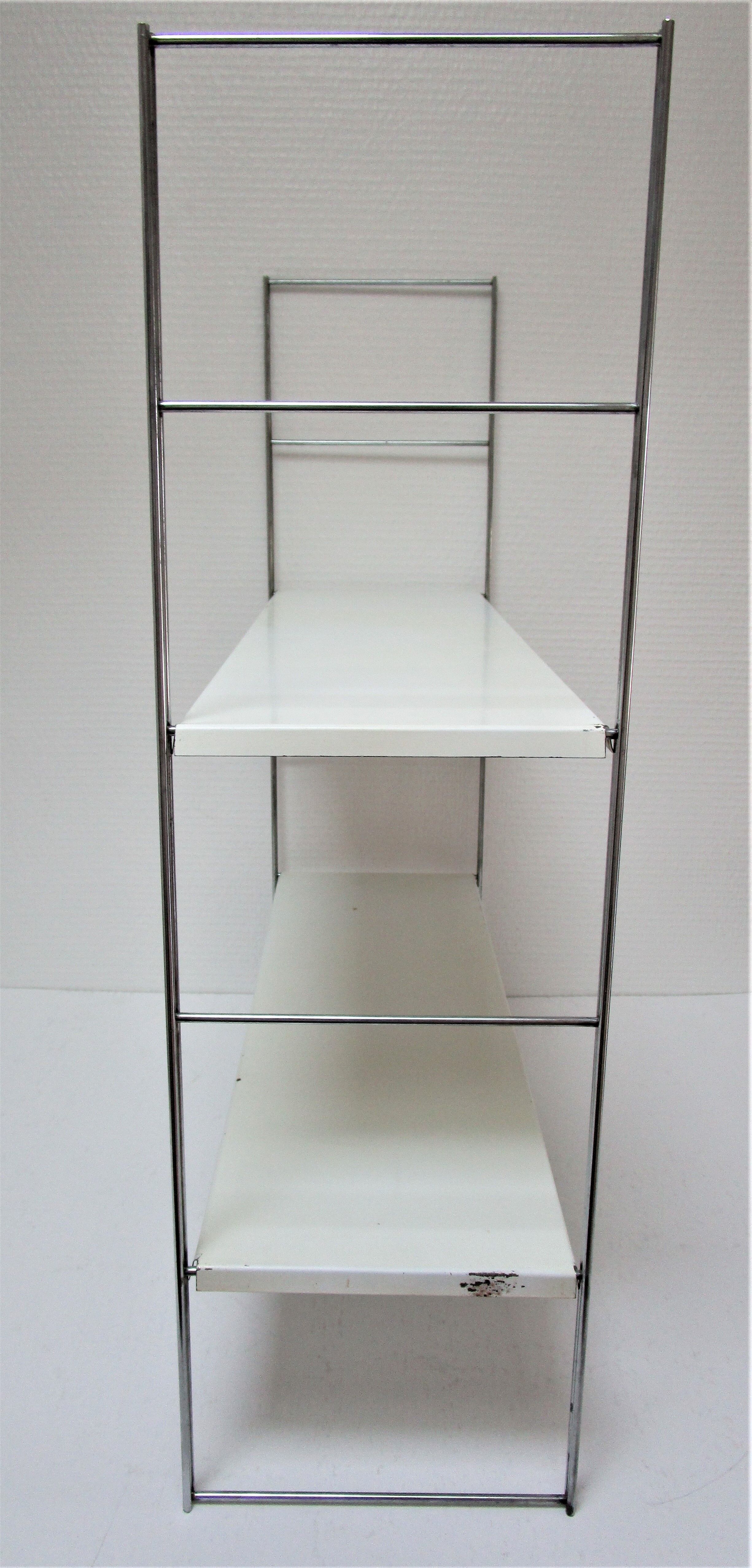 Étagère String métal blanc et acier années 60