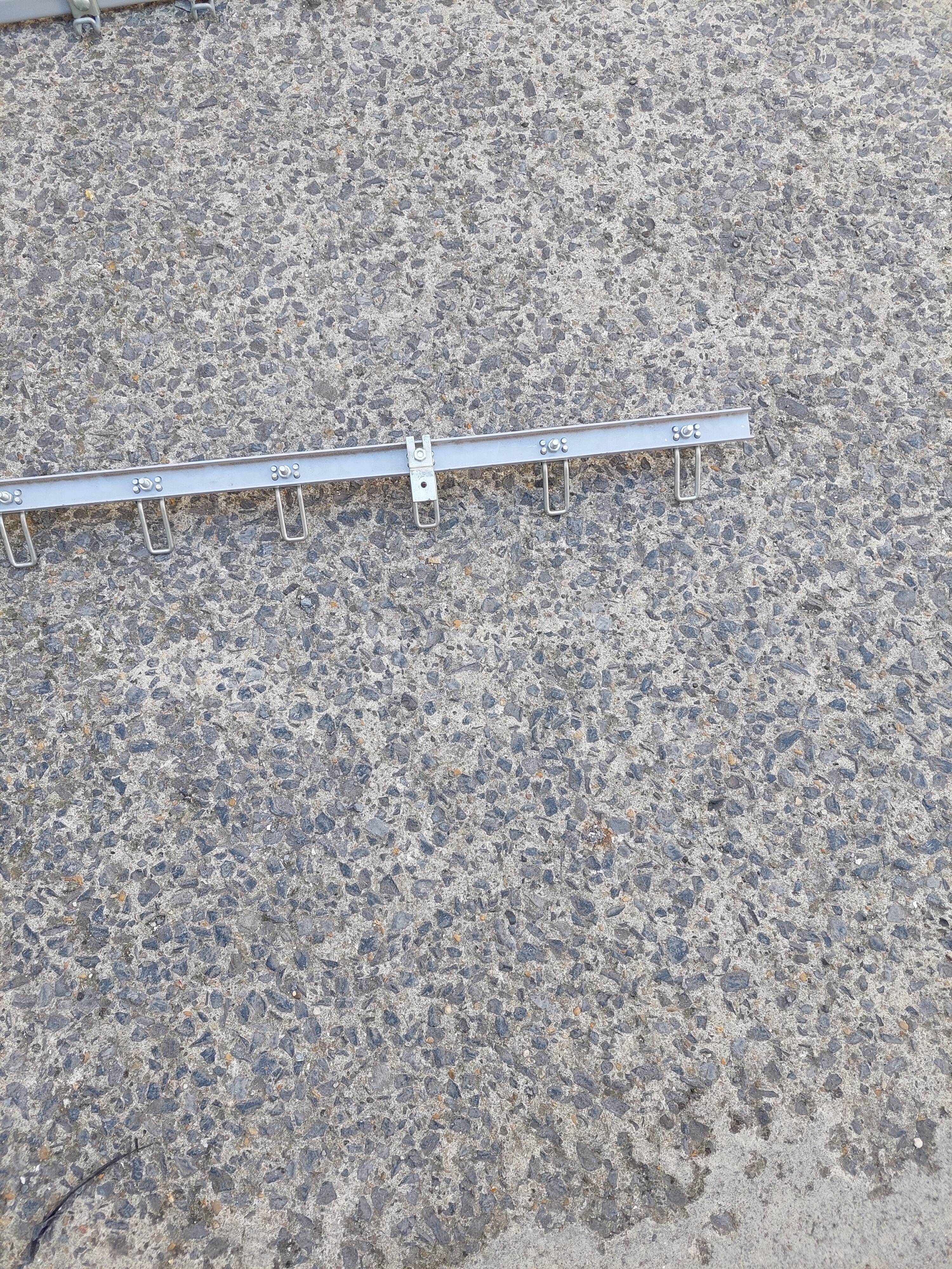 Set of 2 metal wall coat rack