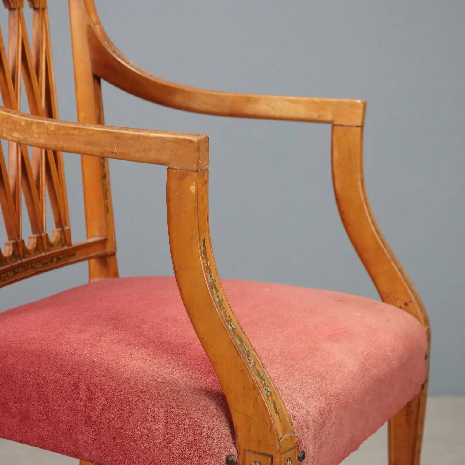 Victorian antique armchair in mahogany, United Kingdom, 19th century
