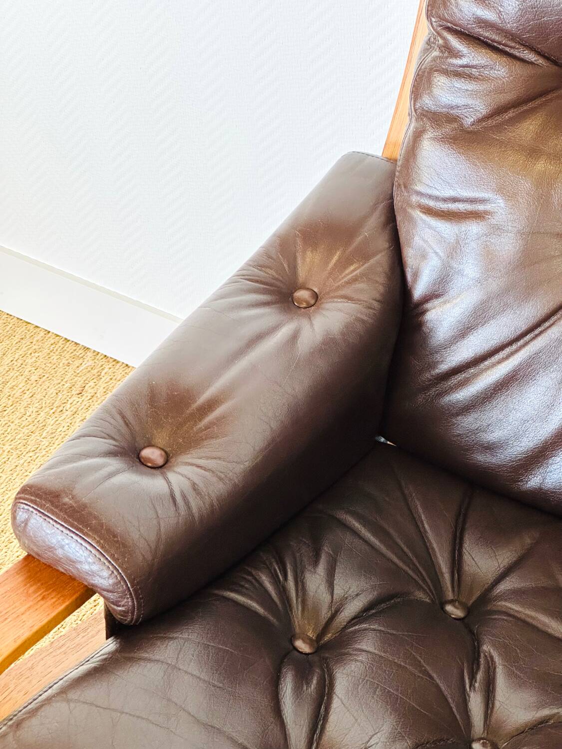 Scandinavian leather and teak bench from the 1960s.