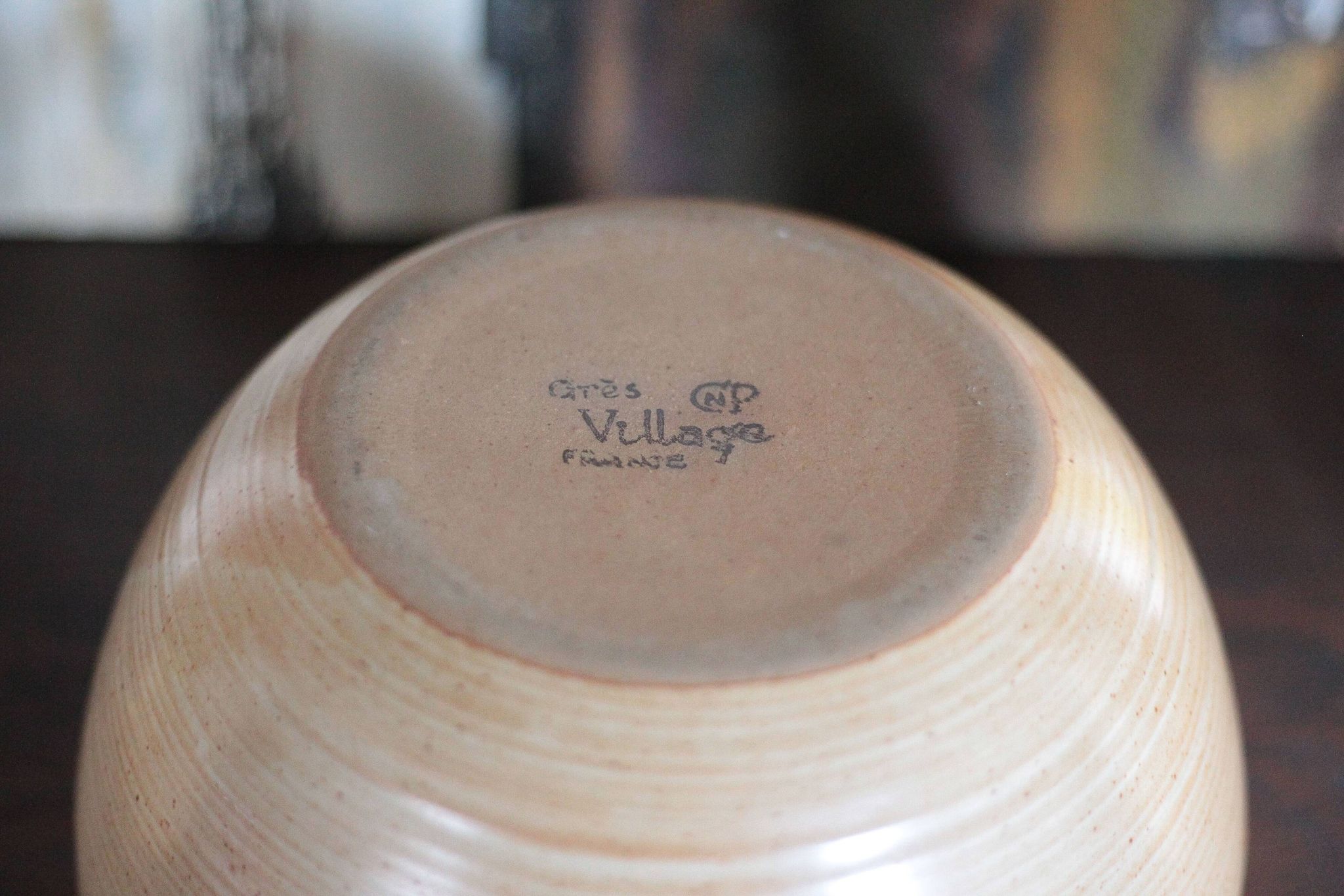 Service stoneware Village France salad bowl and its 8 cups, sangria service or