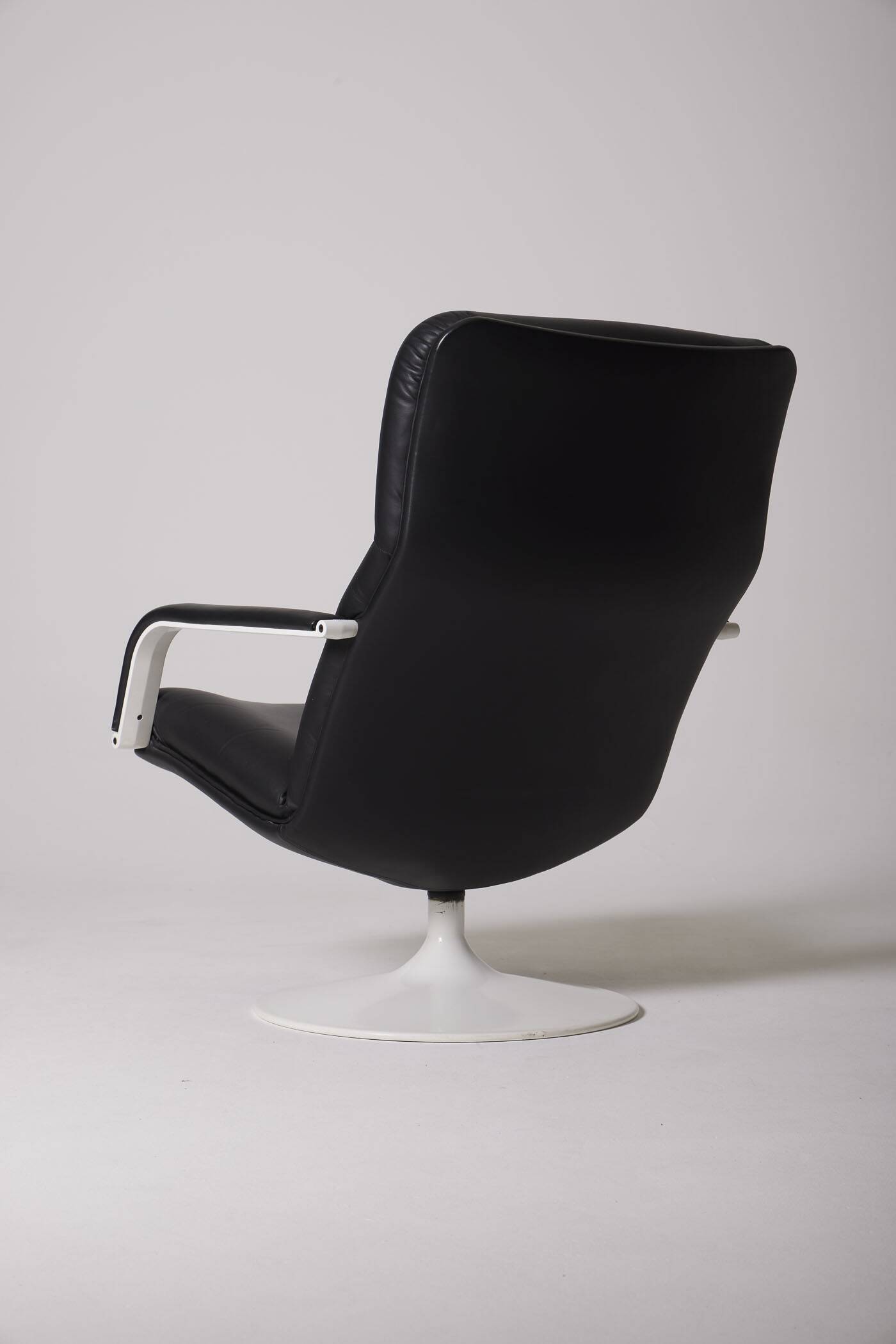 Geoffrey Harcourt black leather armchair
