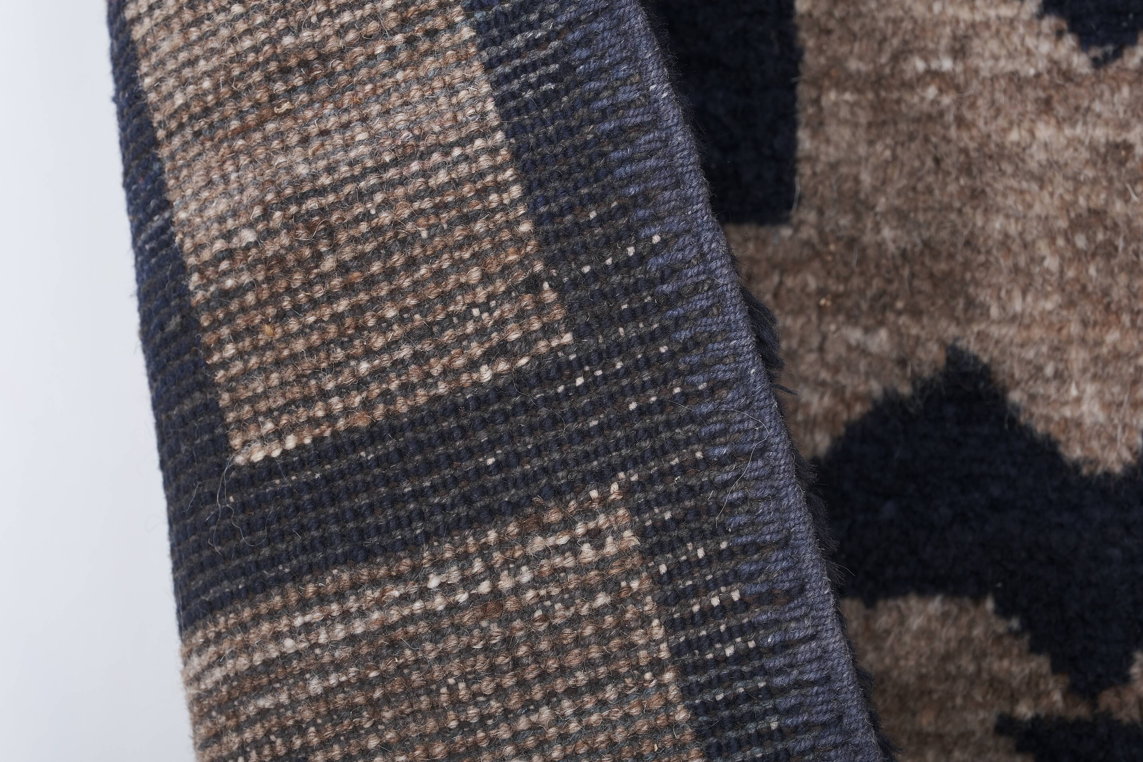 Vintage Turkish Oushak Rug Handwoven 85x195 cm