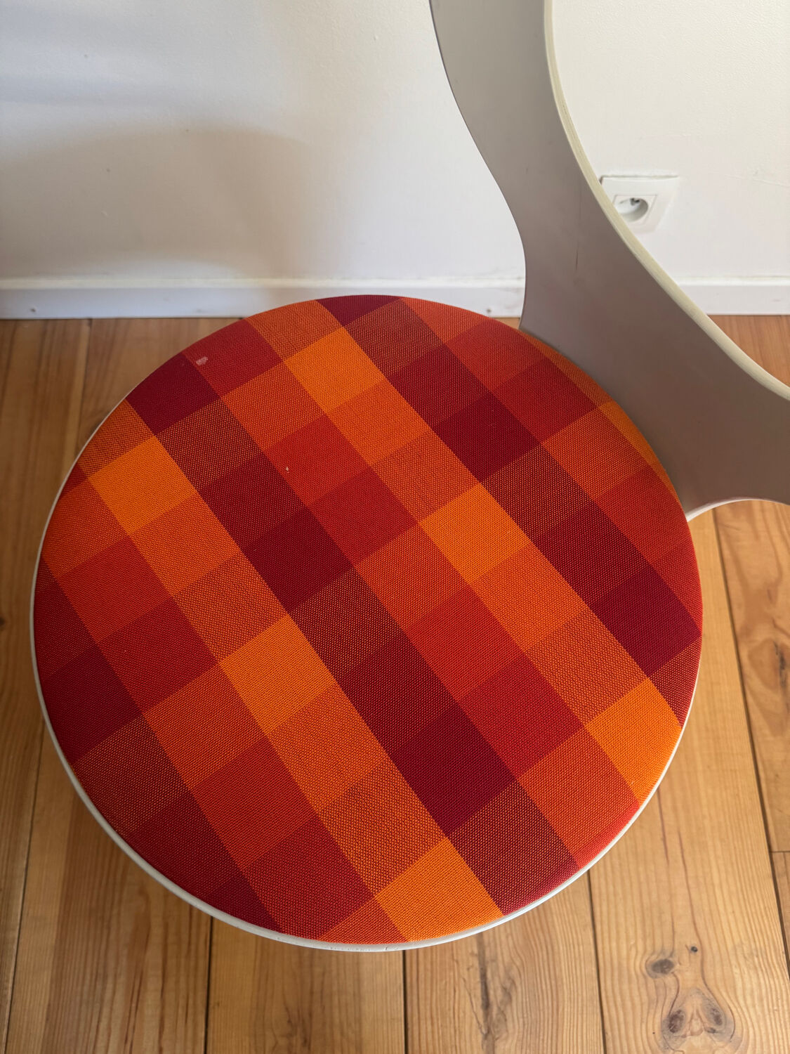 Baumann seagull chair