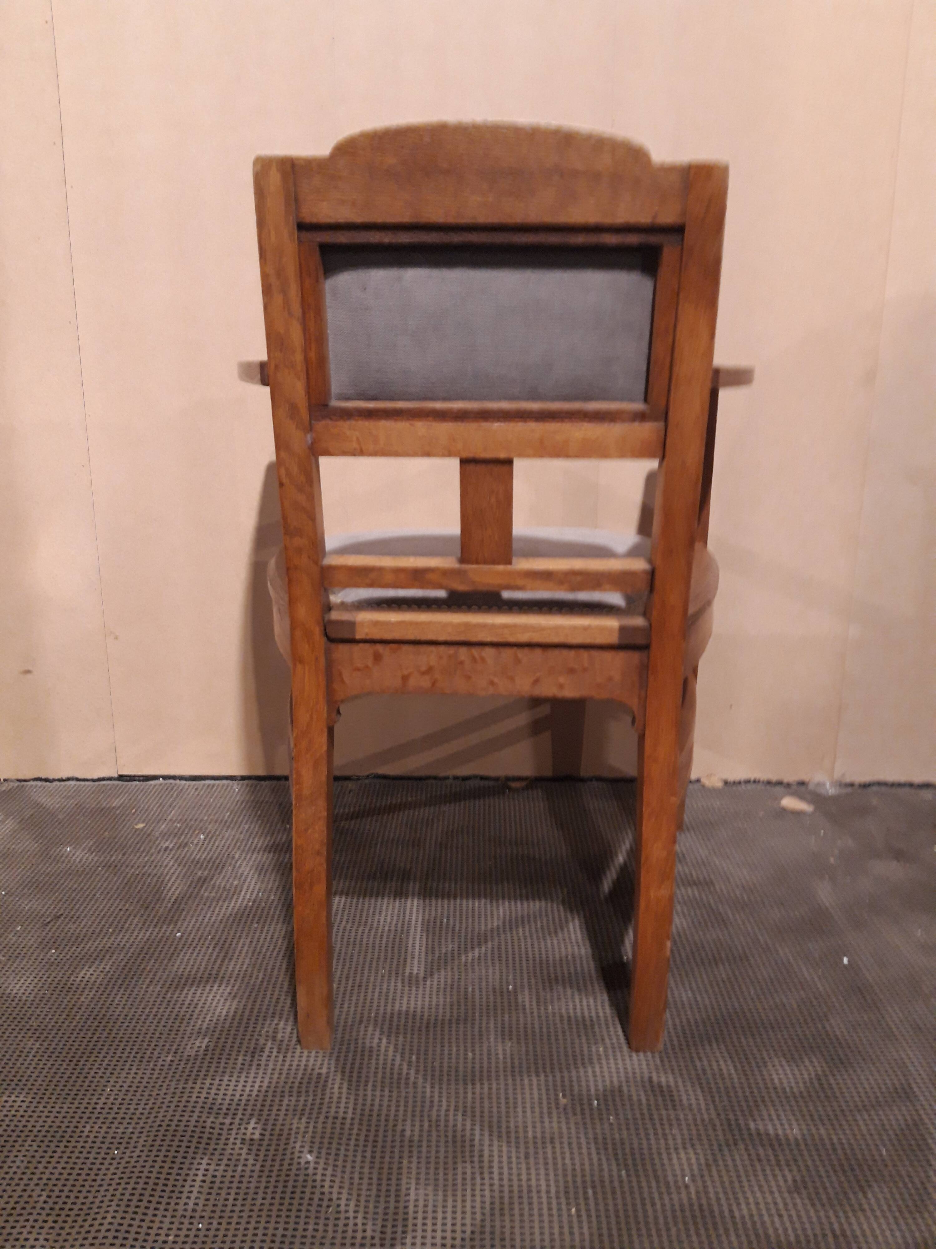 Paire d'anciens fauteuils Arts and Crafts