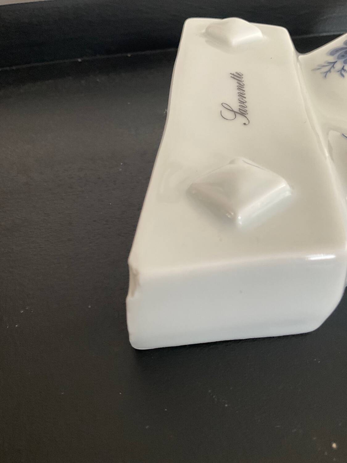 Vintage porcelain hand soap dish