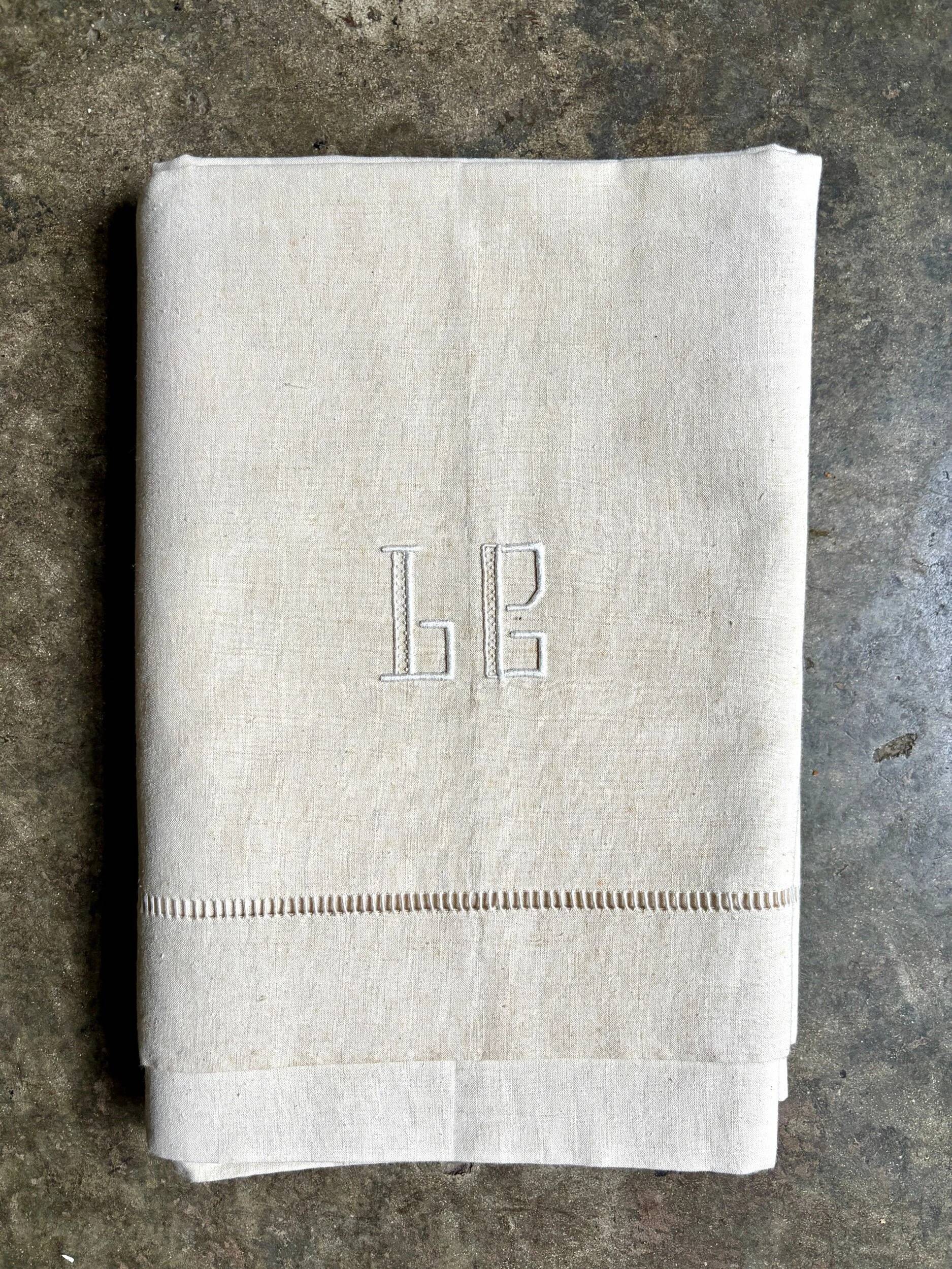 Linen-cotton cloth with Venetian openwork and monogram no. 3, 180 x 312 cm