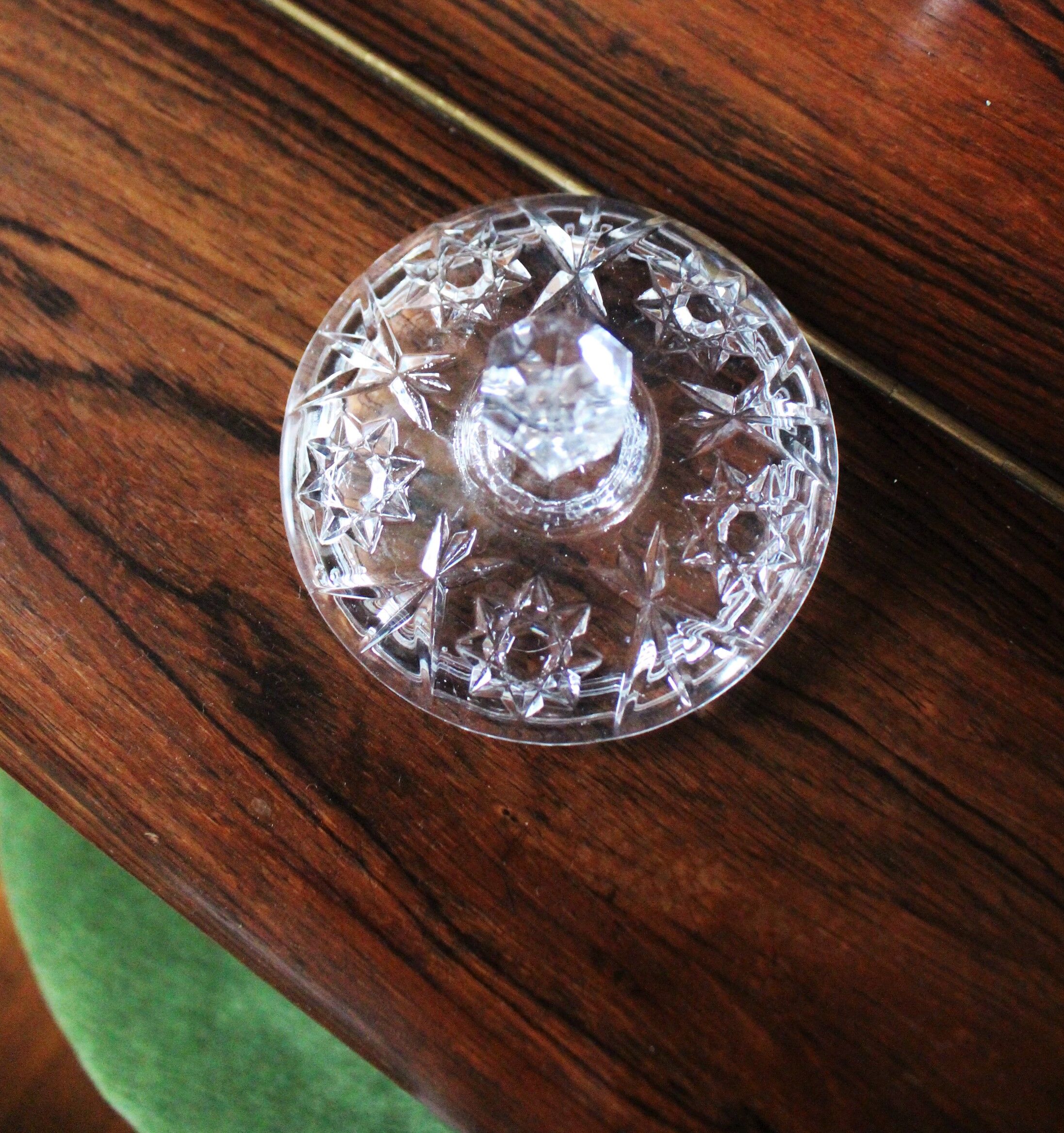 Sweeten Candy glass chiseled flowers