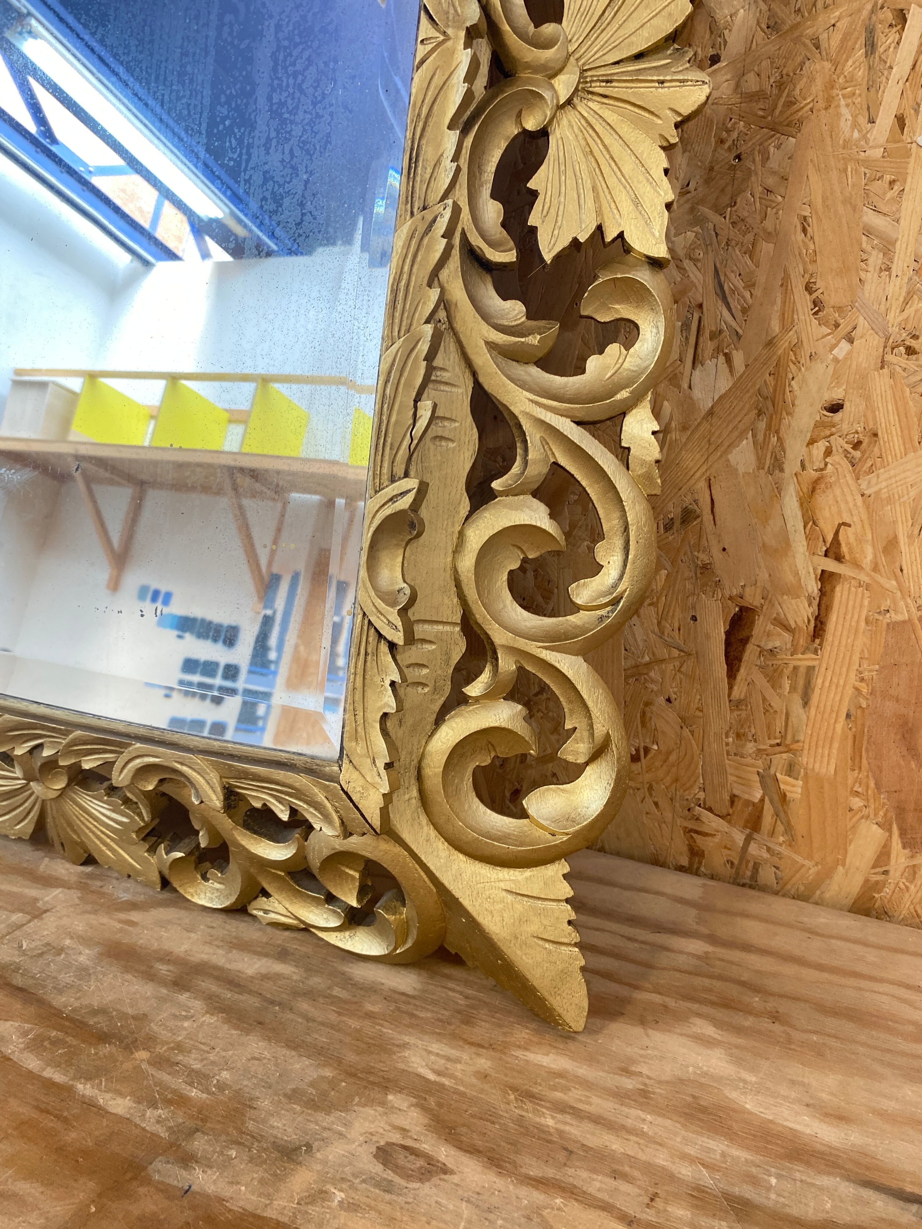 Miroir En Bois Doré, XIXème Siècle, 80cm x 100cm