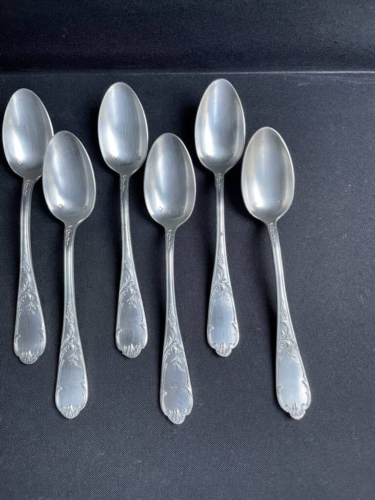 12 Small spoons – Silver plated