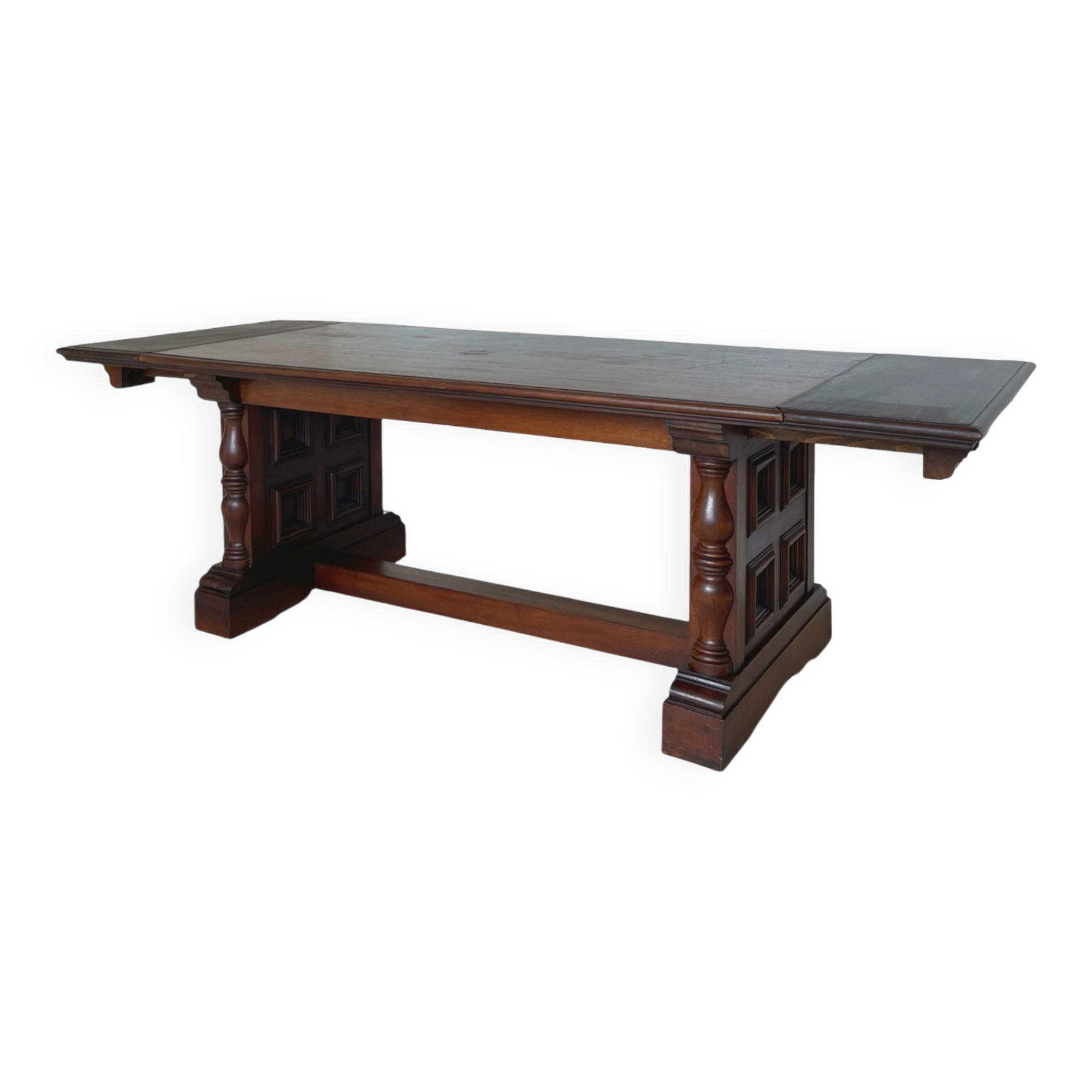 La table à manger extensible de haute qualité de style Renaissance italienne,