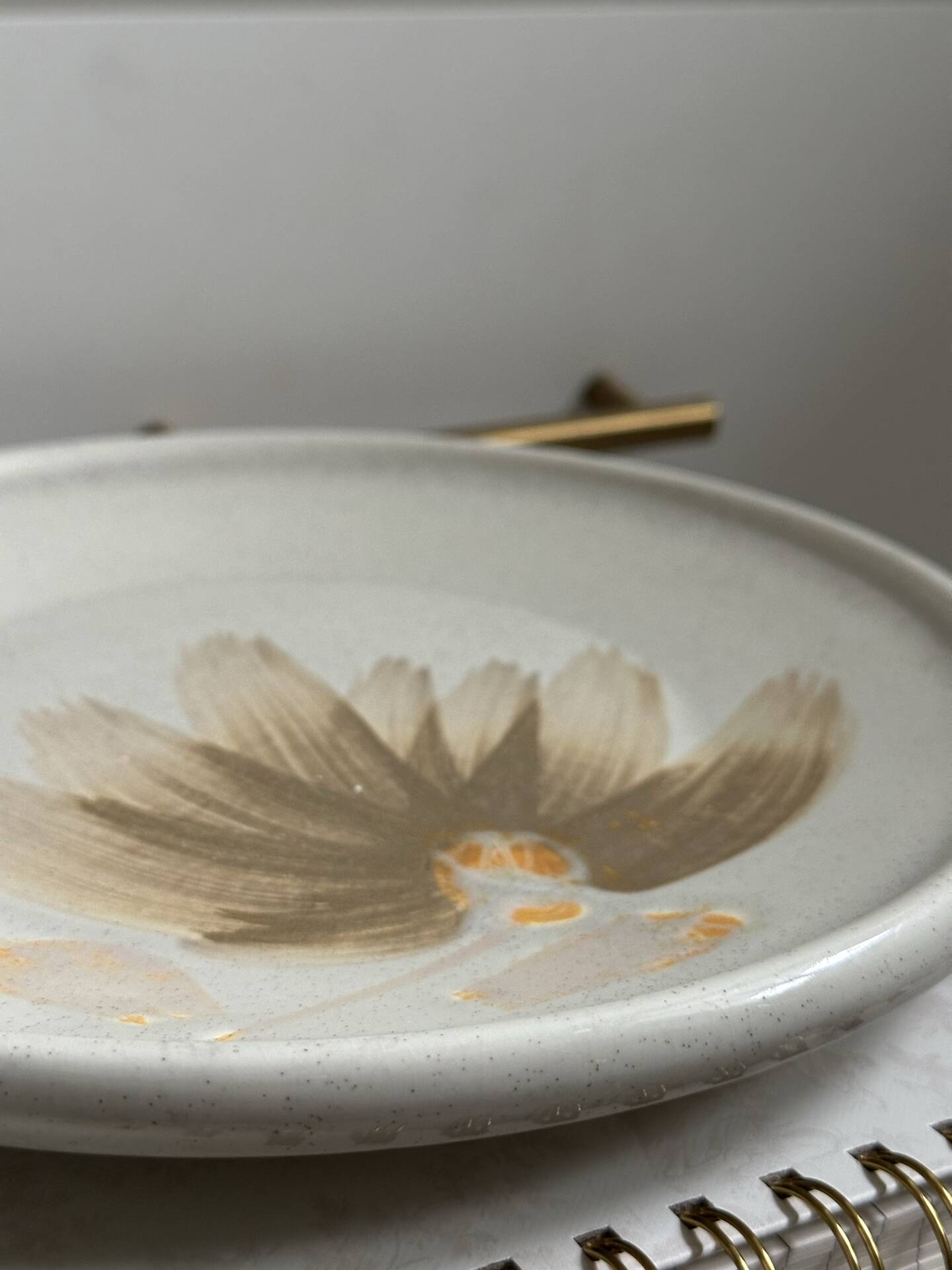 Ensemble de 4 assiettes en céramique vintage par Sarreguemines années 1970 florales