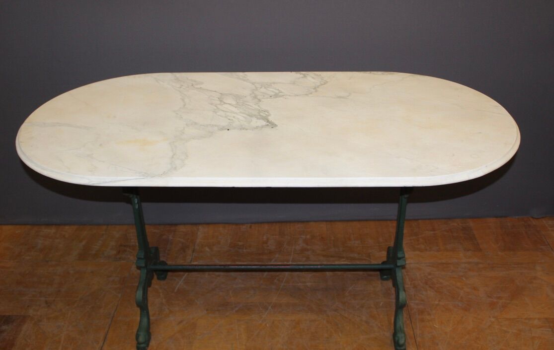 Bistro table in marble and cast iron around 1900