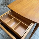 Travailleuse meuble de rangement ou de couture danoise en teck 1960