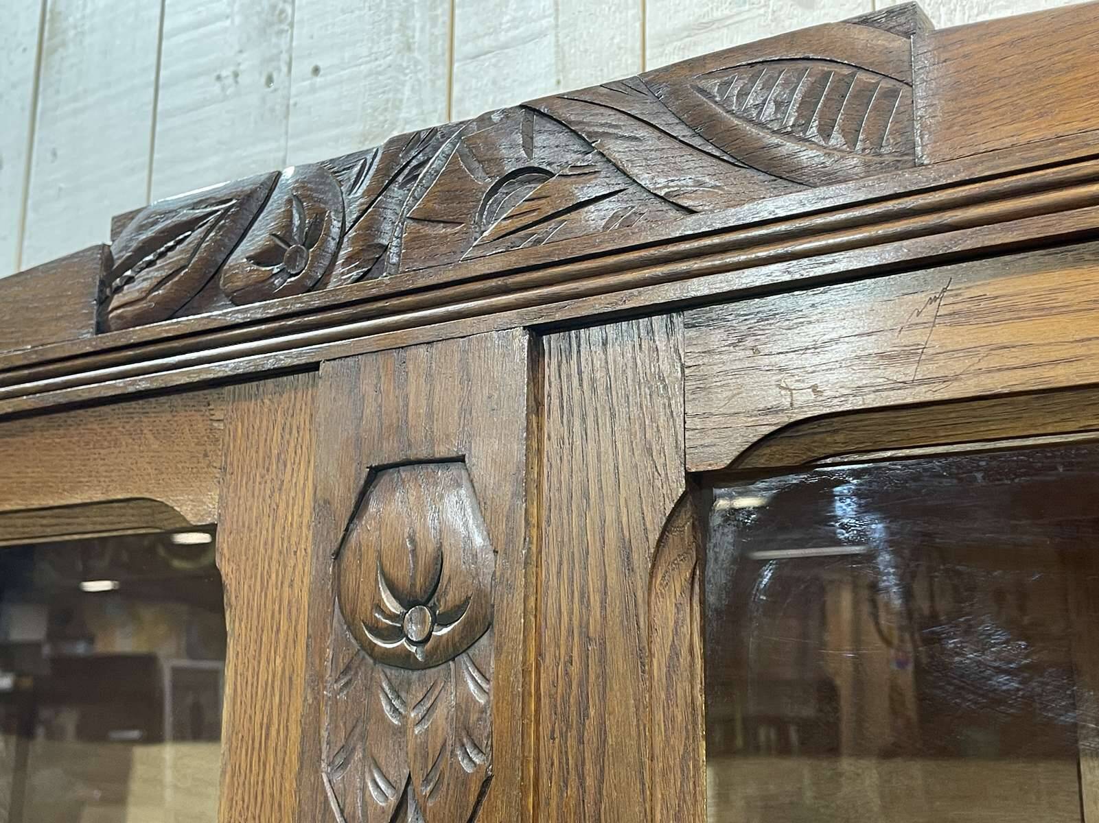 Two-piece Art Deco oak kitchen buffet from the 1930s