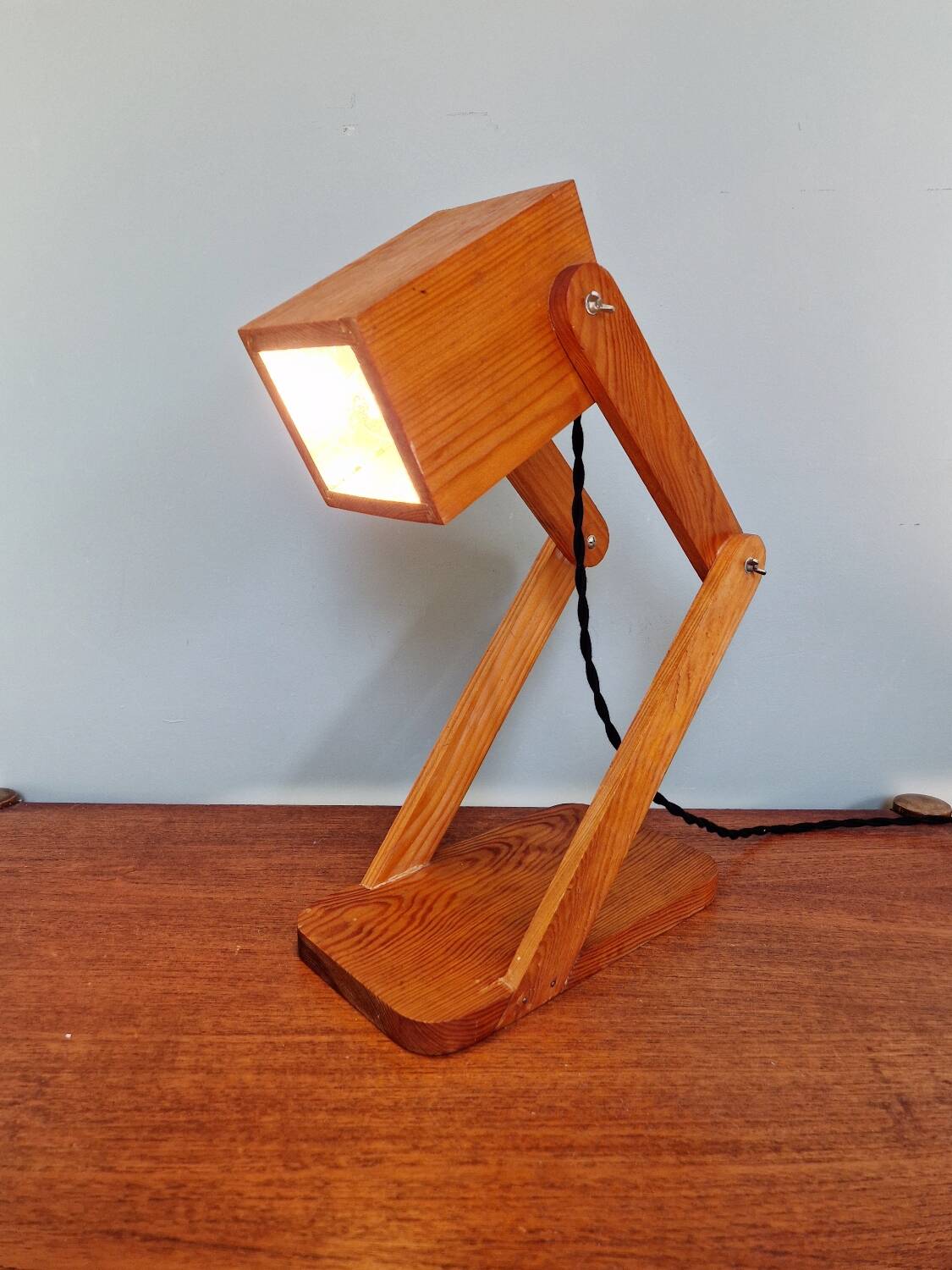 Articulated wooden desk lamp, 1960s-70s