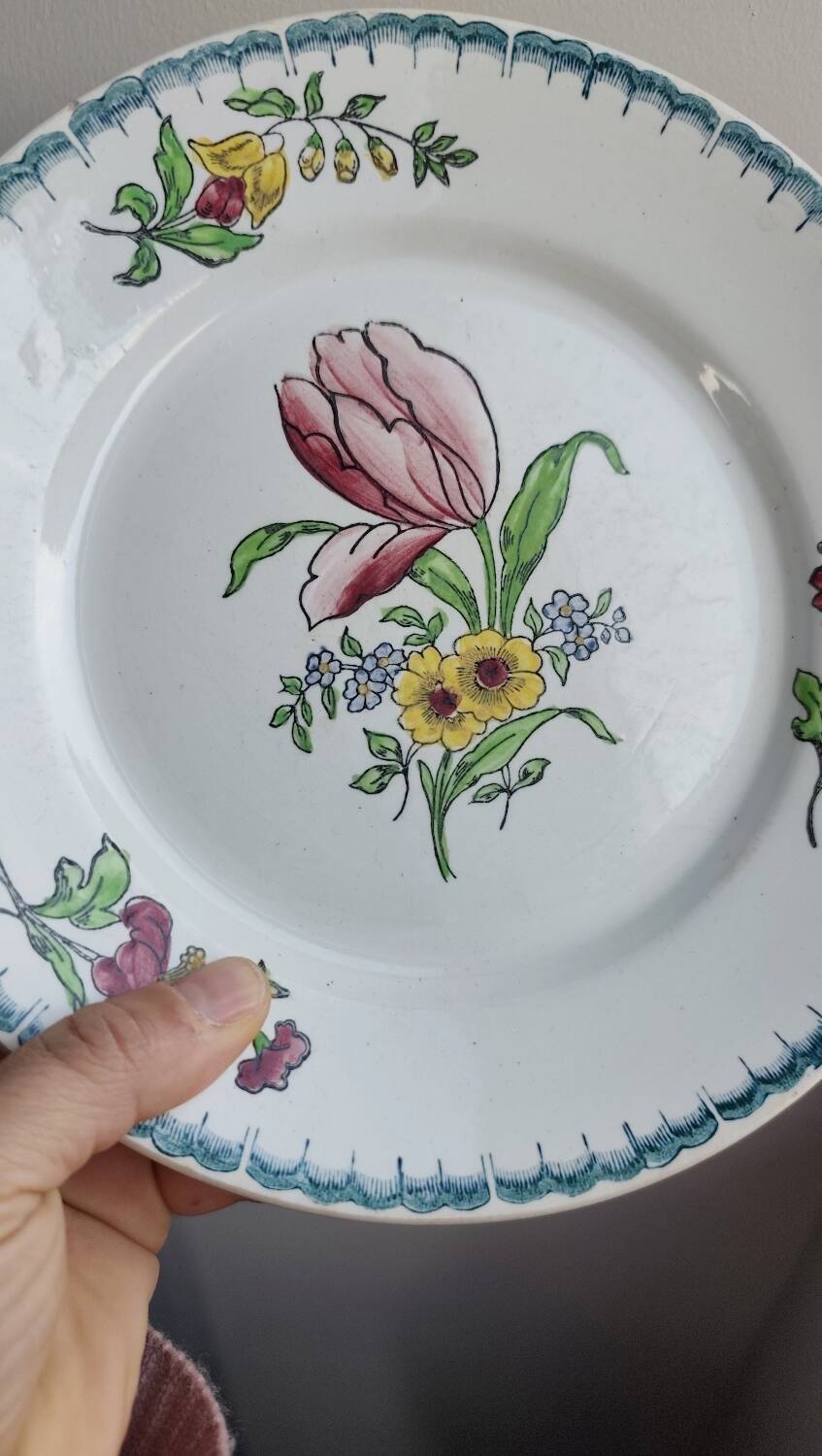 Set of 6 polychrome ironstone dessert plates