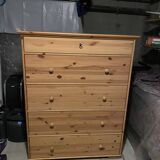SOLID PINE CHEST